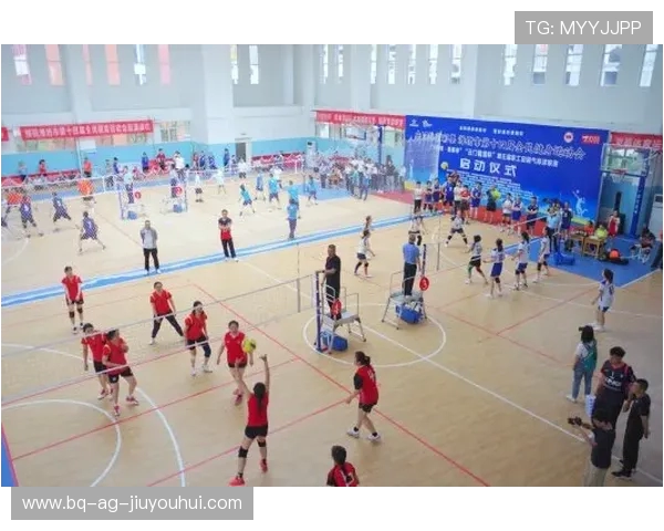 以篮球足球排球馆为核心打造多功能全民健身文化休闲综合中心